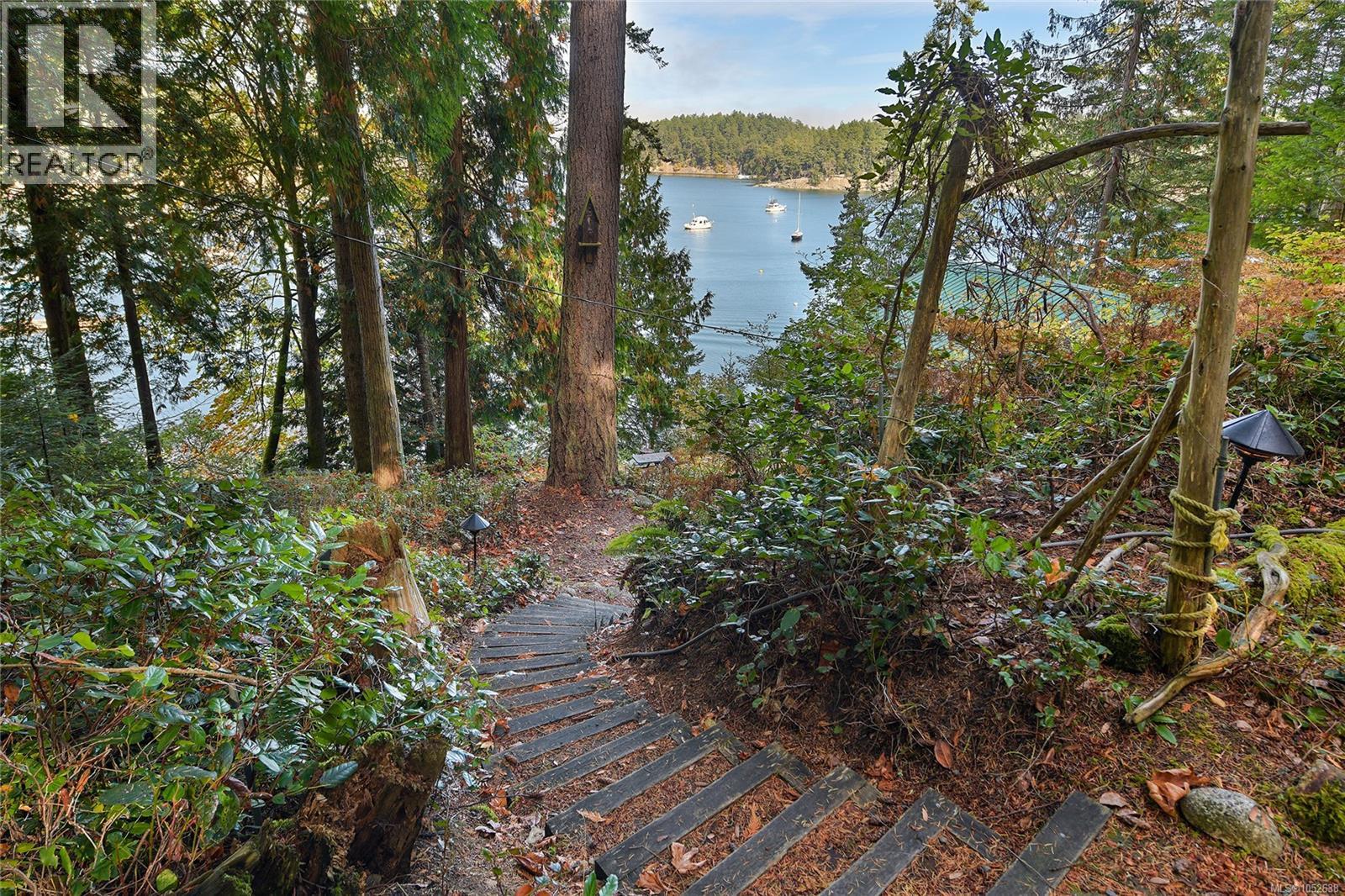 706 Horton Bay Rd
