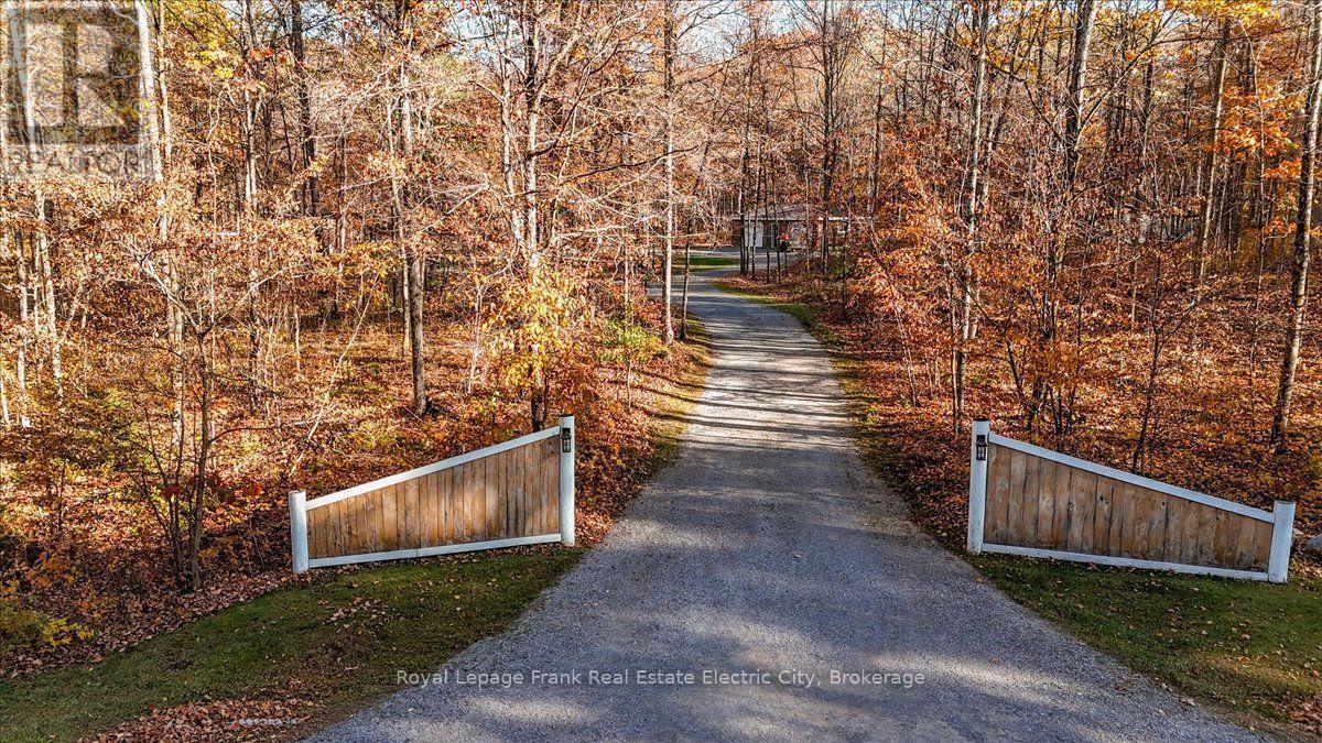 725 Birchview Road, Douro-Dummer, Ontario K0L 2H0 - Photo 2 - X14098968