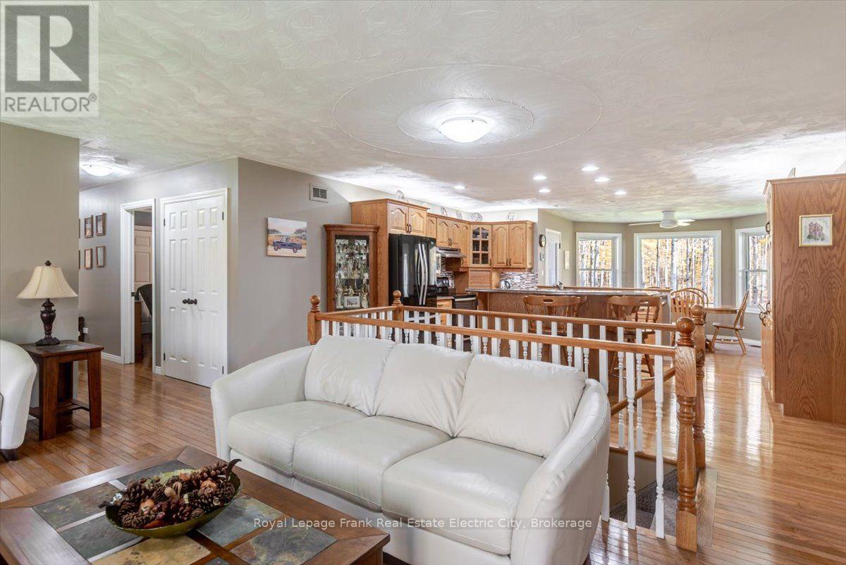 725 Birchview Road, Douro-Dummer, Ontario K0L 2H0 - Photo 5 - X14098968