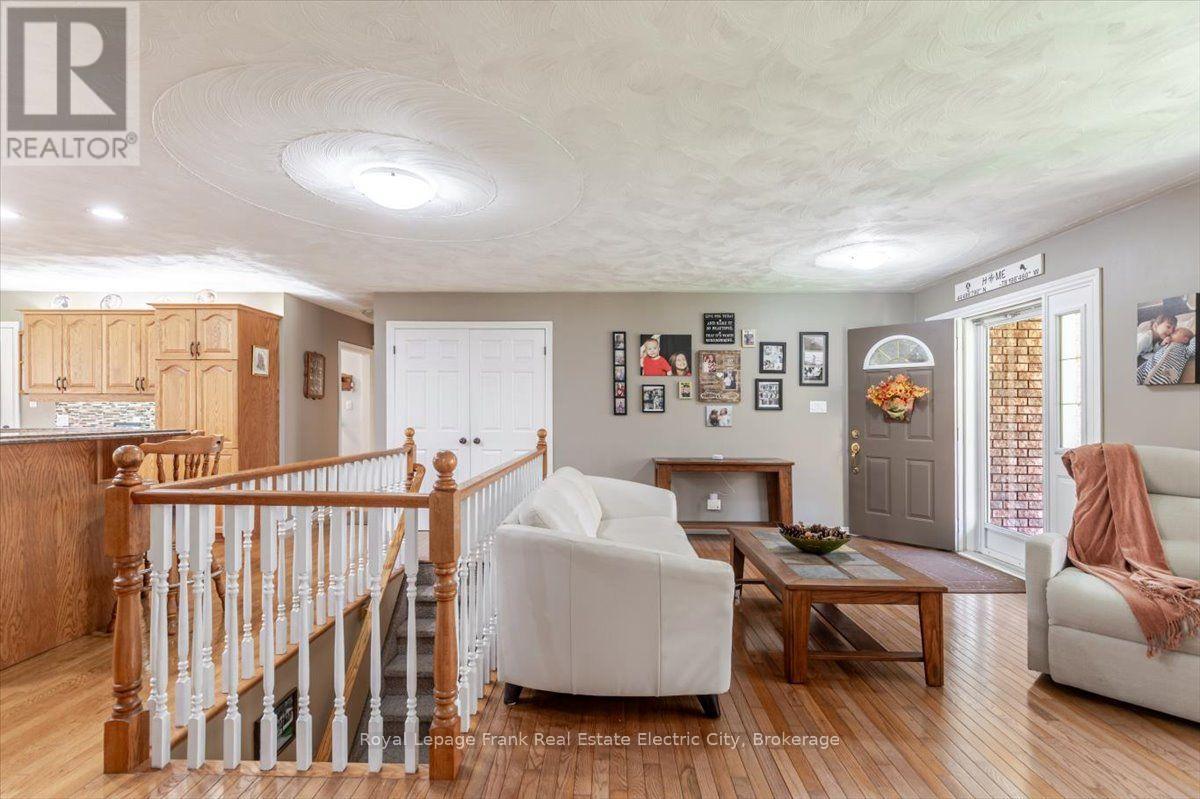 725 Birchview Road, Douro-Dummer, Ontario K0L 2H0 - Photo 6 - X14098968