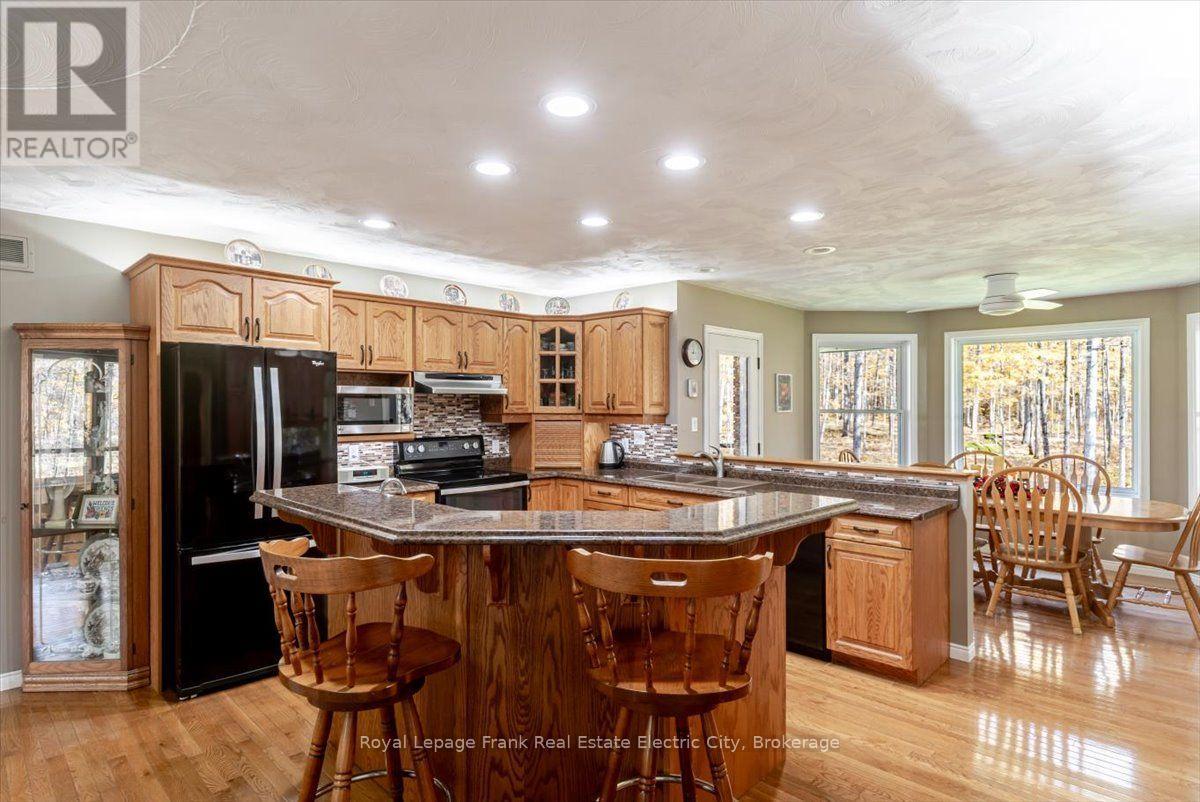 725 Birchview Road, Douro-Dummer, Ontario K0L 2H0 - Photo 8 - X14098968
