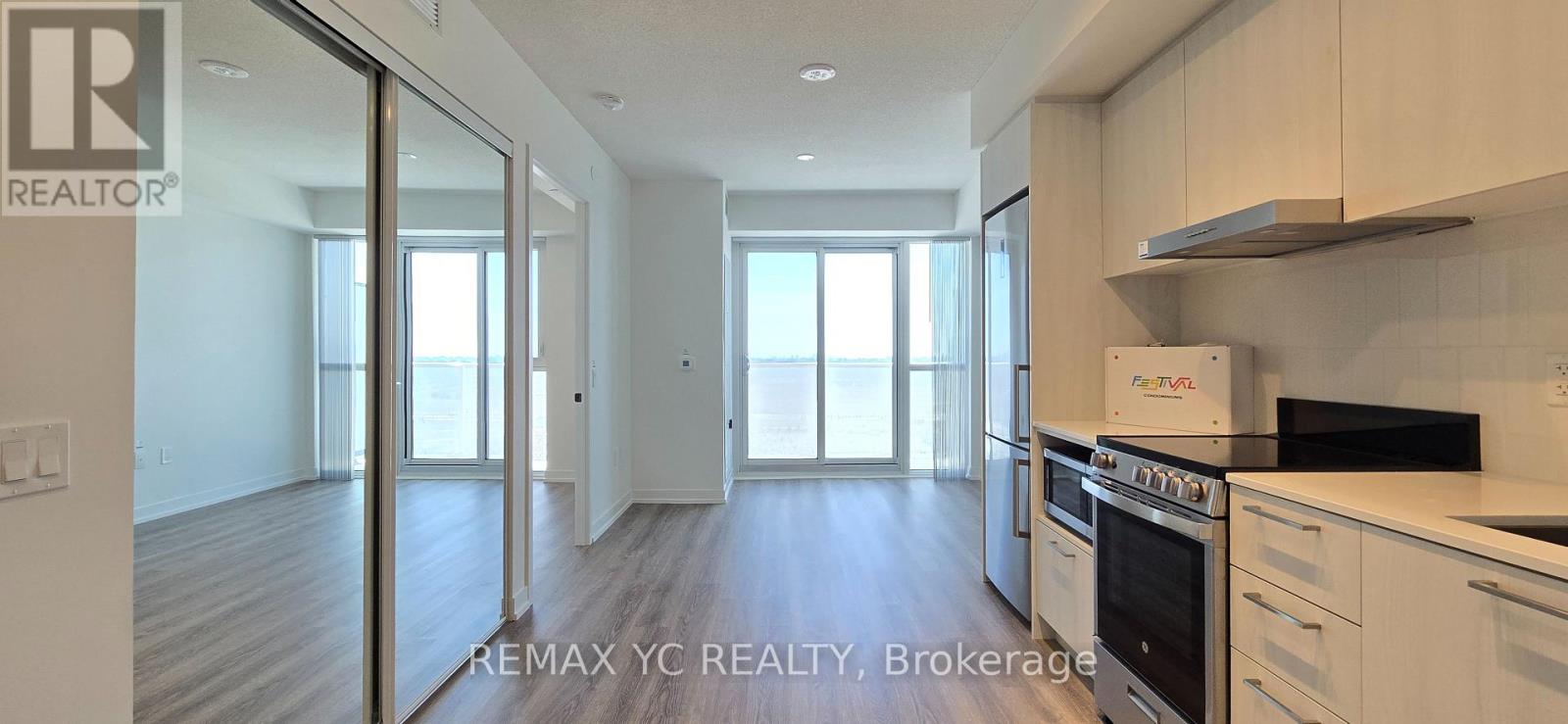 2805 - 195 Commerce Street, Vaughan, Ontario  L4K 0P9 - Photo 2 - N14098842