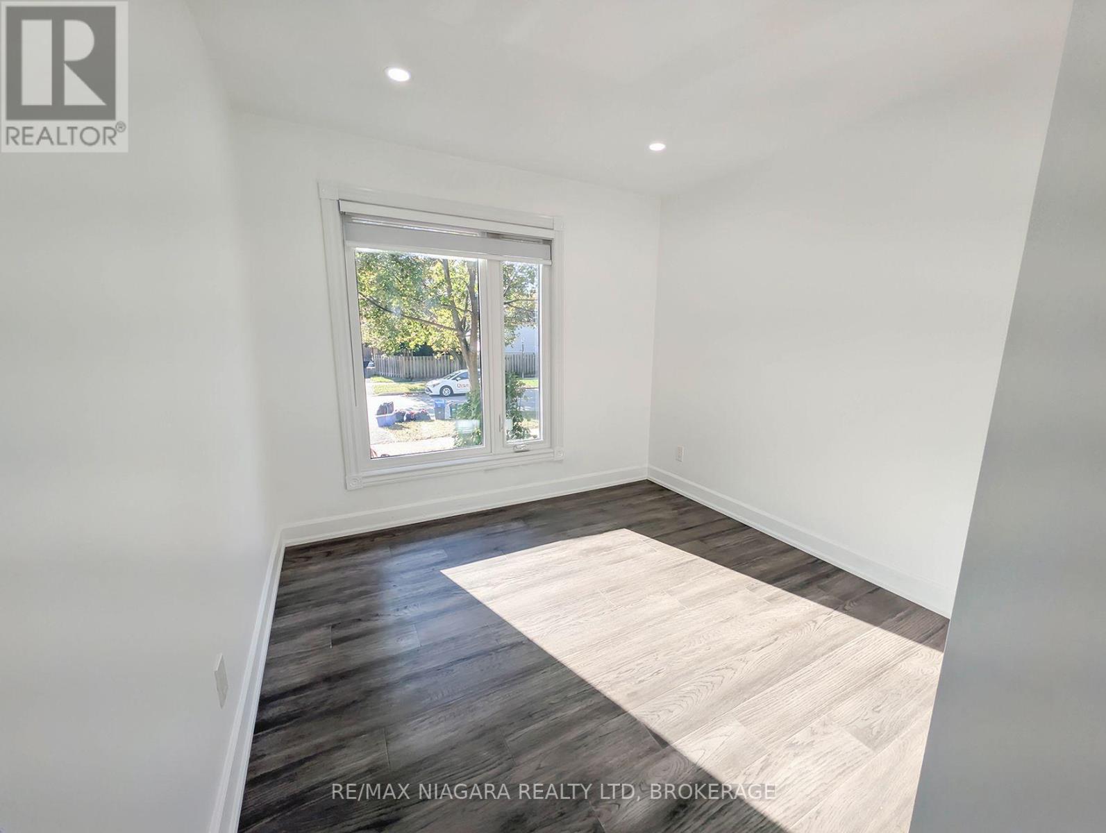 2474 Bridge Road, Oakville, Ontario  L6L 2H2 - Photo 22 - W14098822