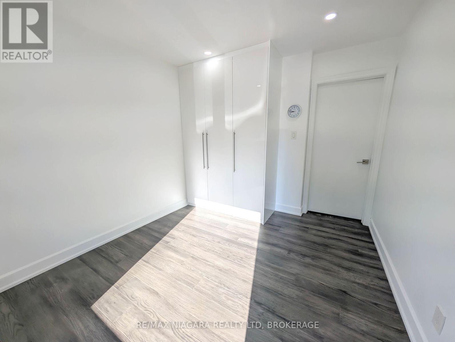 2474 Bridge Road, Oakville, Ontario  L6L 2H2 - Photo 23 - W14098822