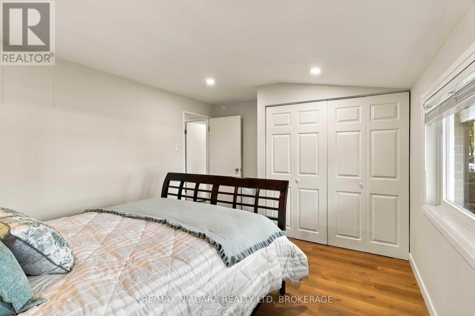 Main - 1852 Truscott Drive, Mississauga, Ontario  L5J 2A2 - Photo 19 - W14098872