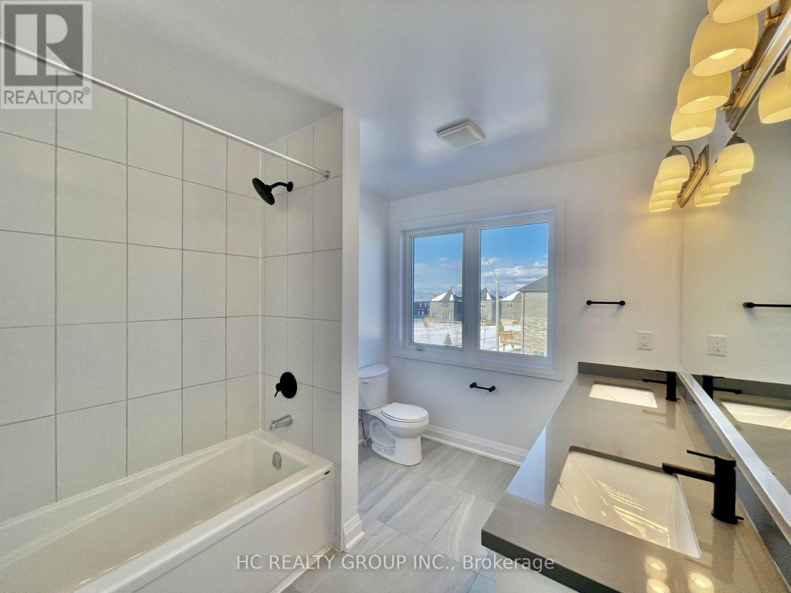 Upper - 19 Gateway Drive, Barrie, Ontario  L9J 0Y1 - Photo 13 - S14098792