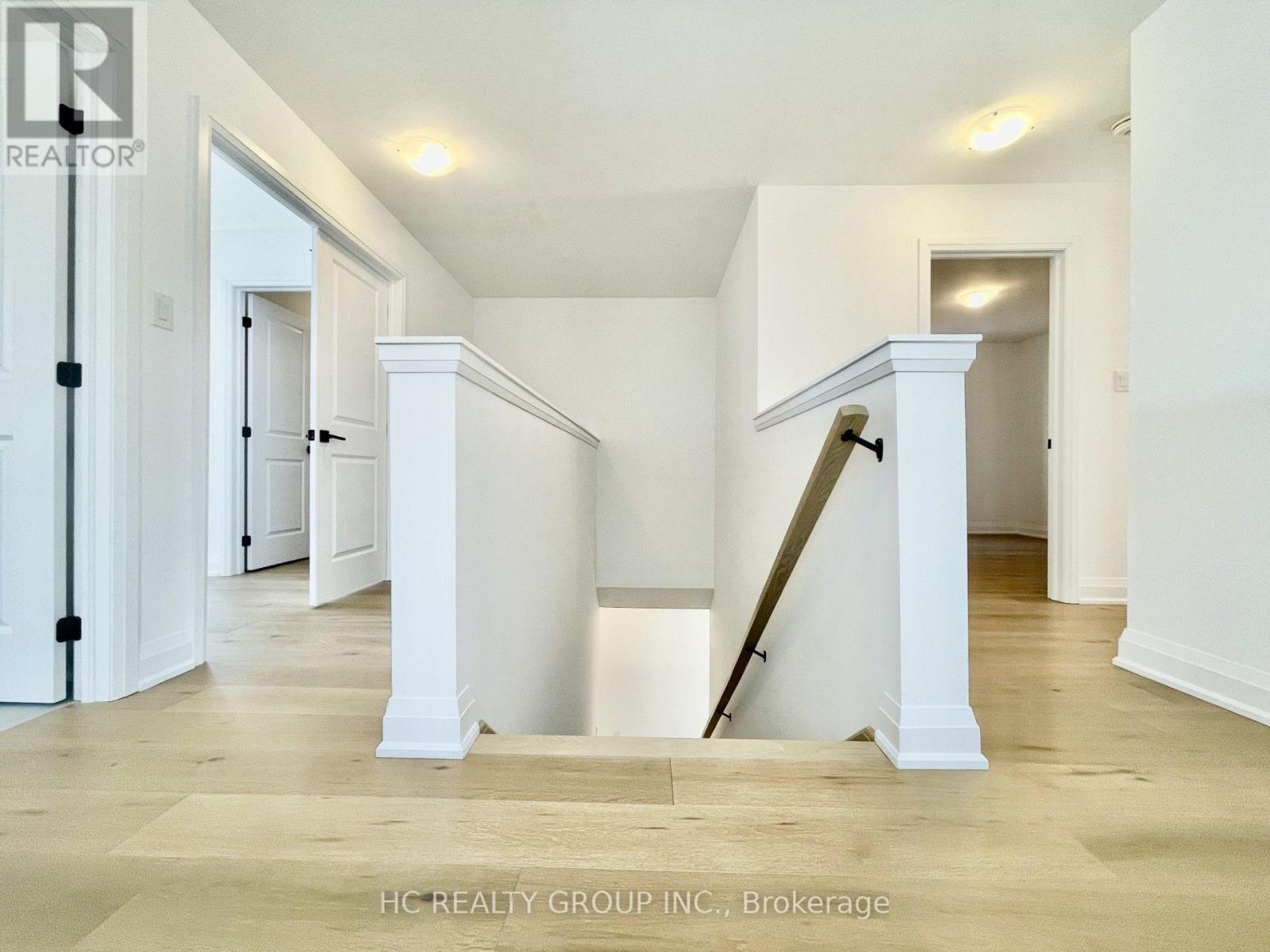 Upper - 19 Gateway Drive, Barrie, Ontario  L9J 0Y1 - Photo 15 - S14098792