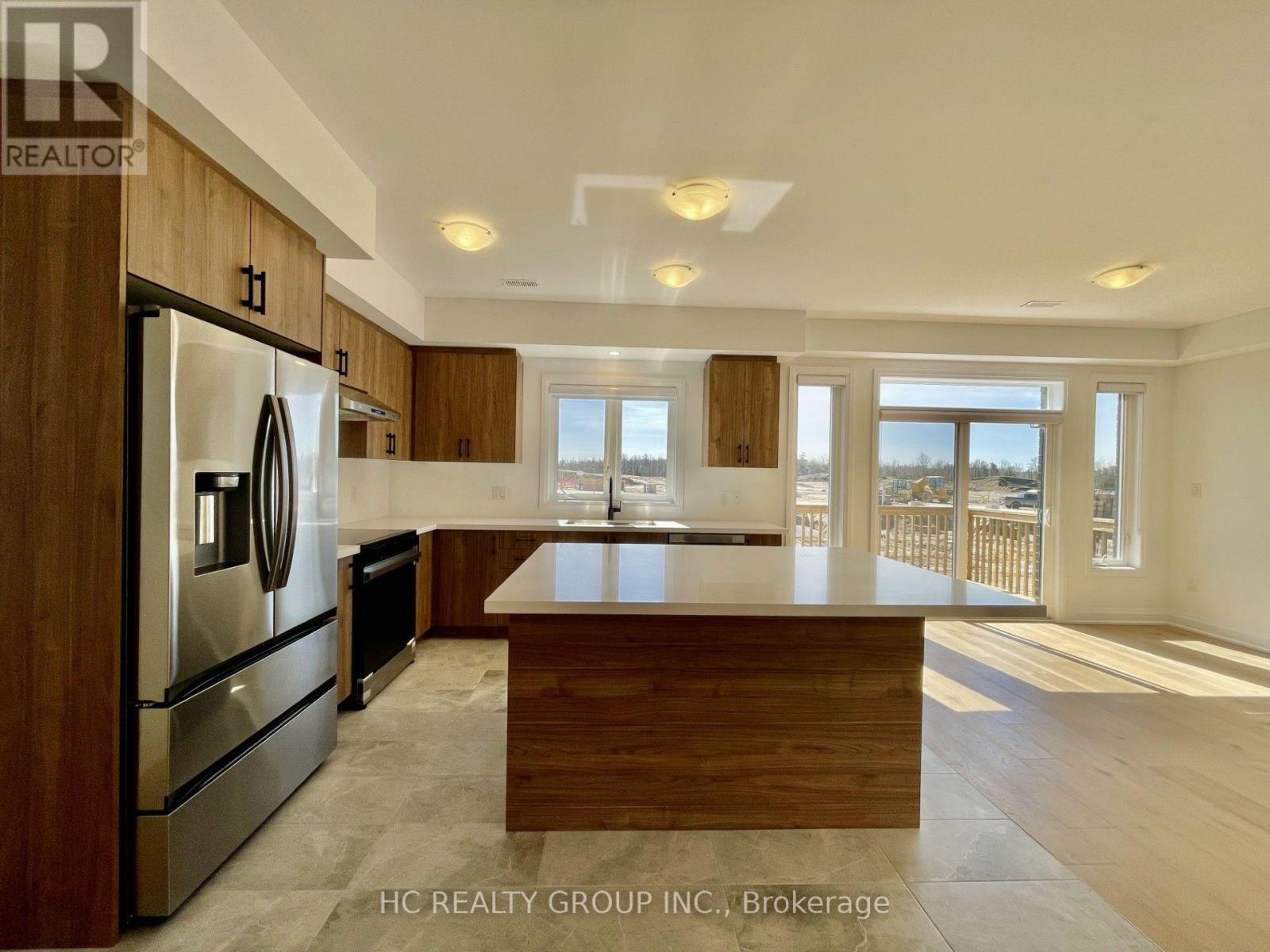 Upper - 19 Gateway Drive, Barrie, Ontario  L9J 0Y1 - Photo 6 - S14098792