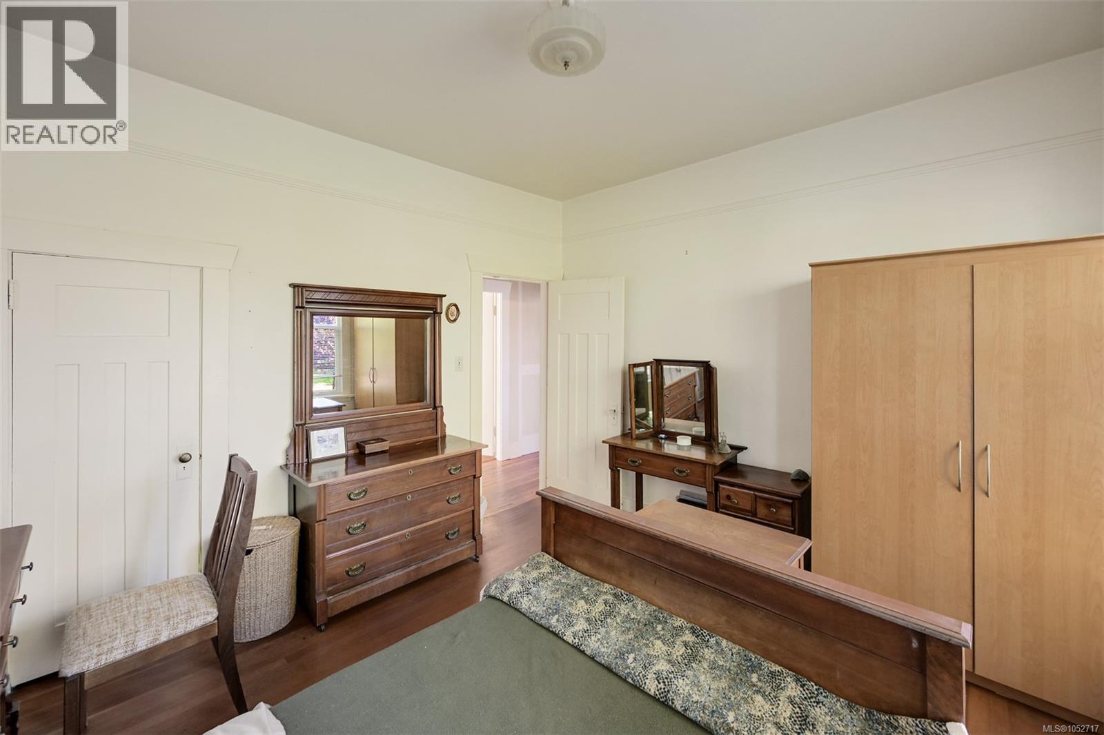 145 Beechwood Ave