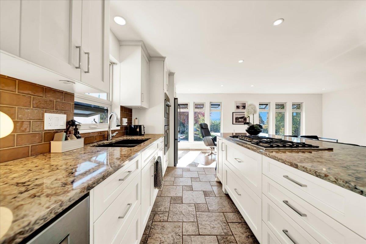 18143 57a Avenue, Surrey, British Columbia  V3S 1J7 - Photo 15 - R3176853