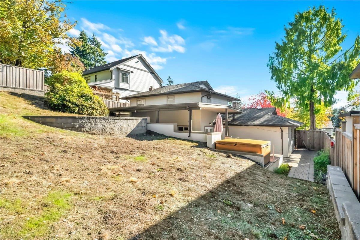 18143 57a Avenue, Surrey, British Columbia  V3S 1J7 - Photo 40 - R3176853