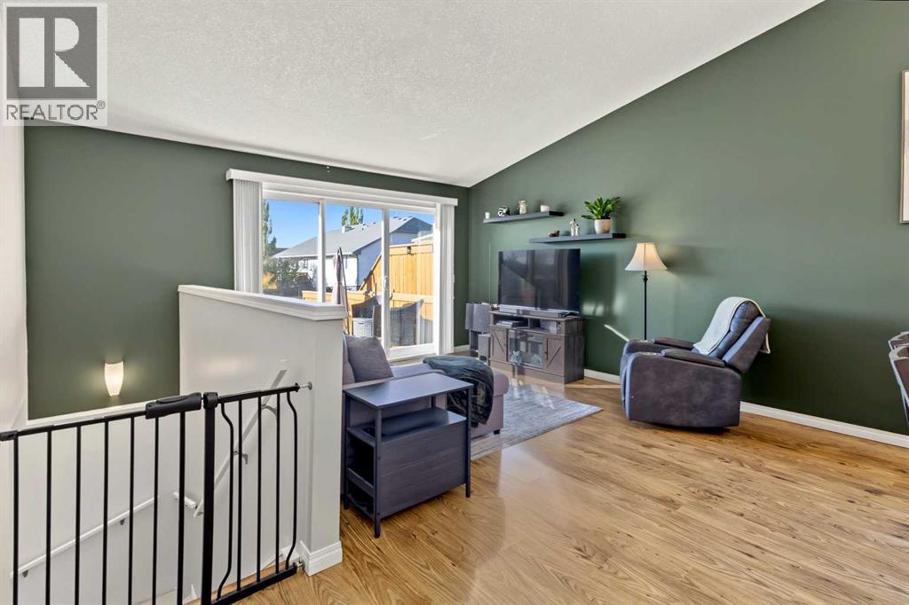 224 Hillvale Crescent, Strathmore, Alberta  T1P 1S7 - Photo 7 - A2352124