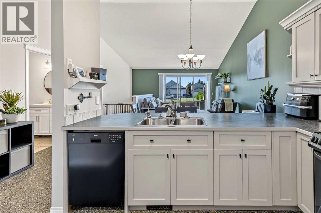 224 Hillvale Crescent, Strathmore, Alberta  T1P 1S7 - Photo 11 - A2352124