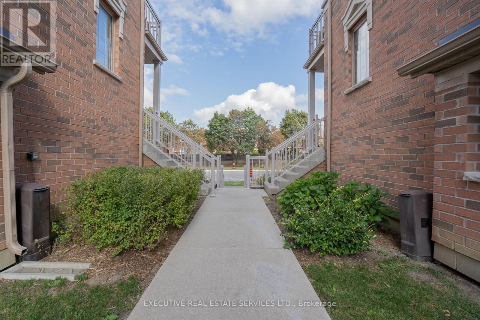 10 - 180 Howden Boulevard, Brampton, Ontario  L6S 0E6 - Photo 4 - W14098764