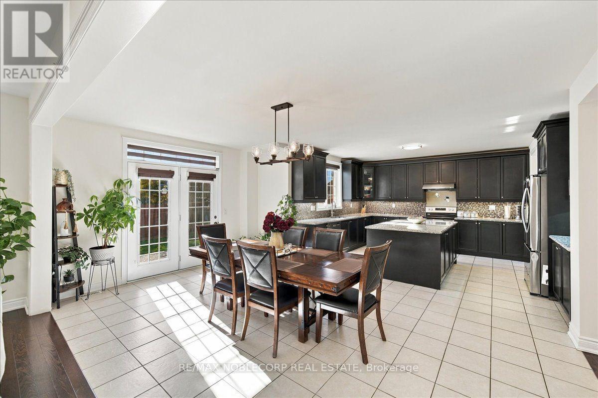 14 Solstice Street, Brampton, Ontario  L6P 3T9 - Photo 11 - W14098772