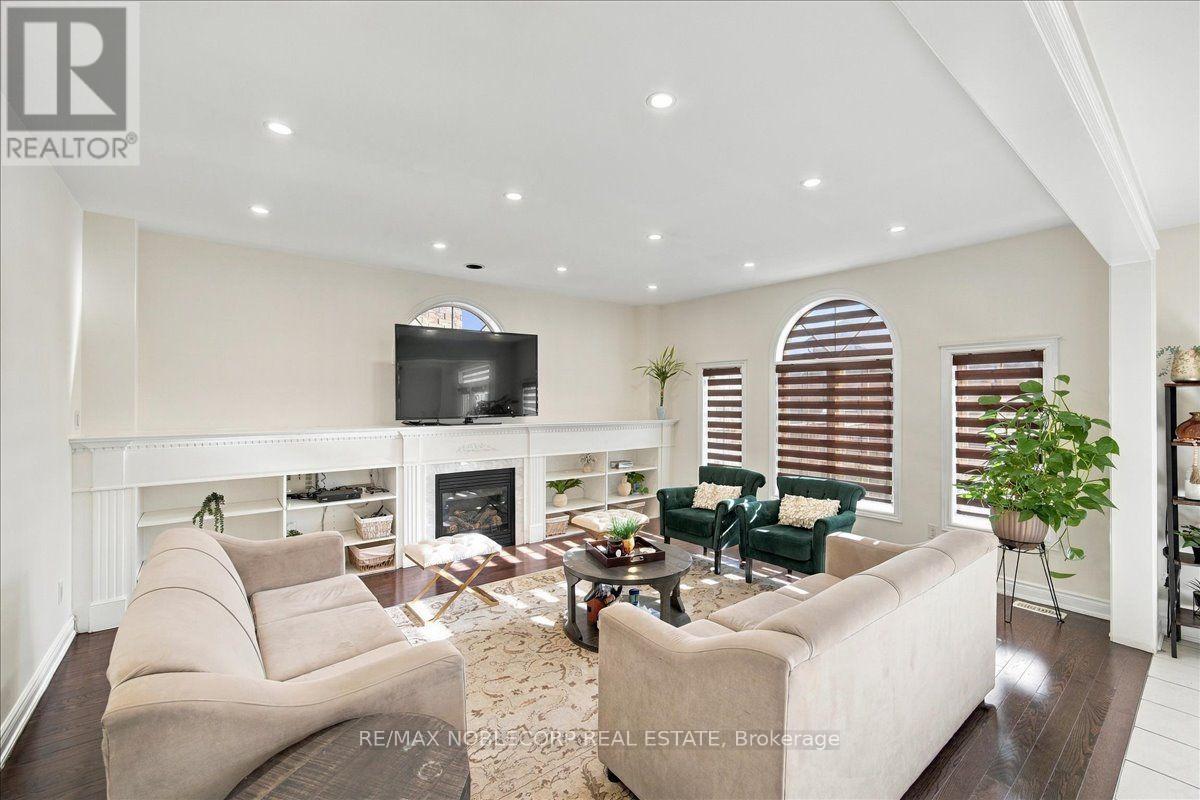 14 Solstice Street, Brampton, Ontario  L6P 3T9 - Photo 13 - W14098772