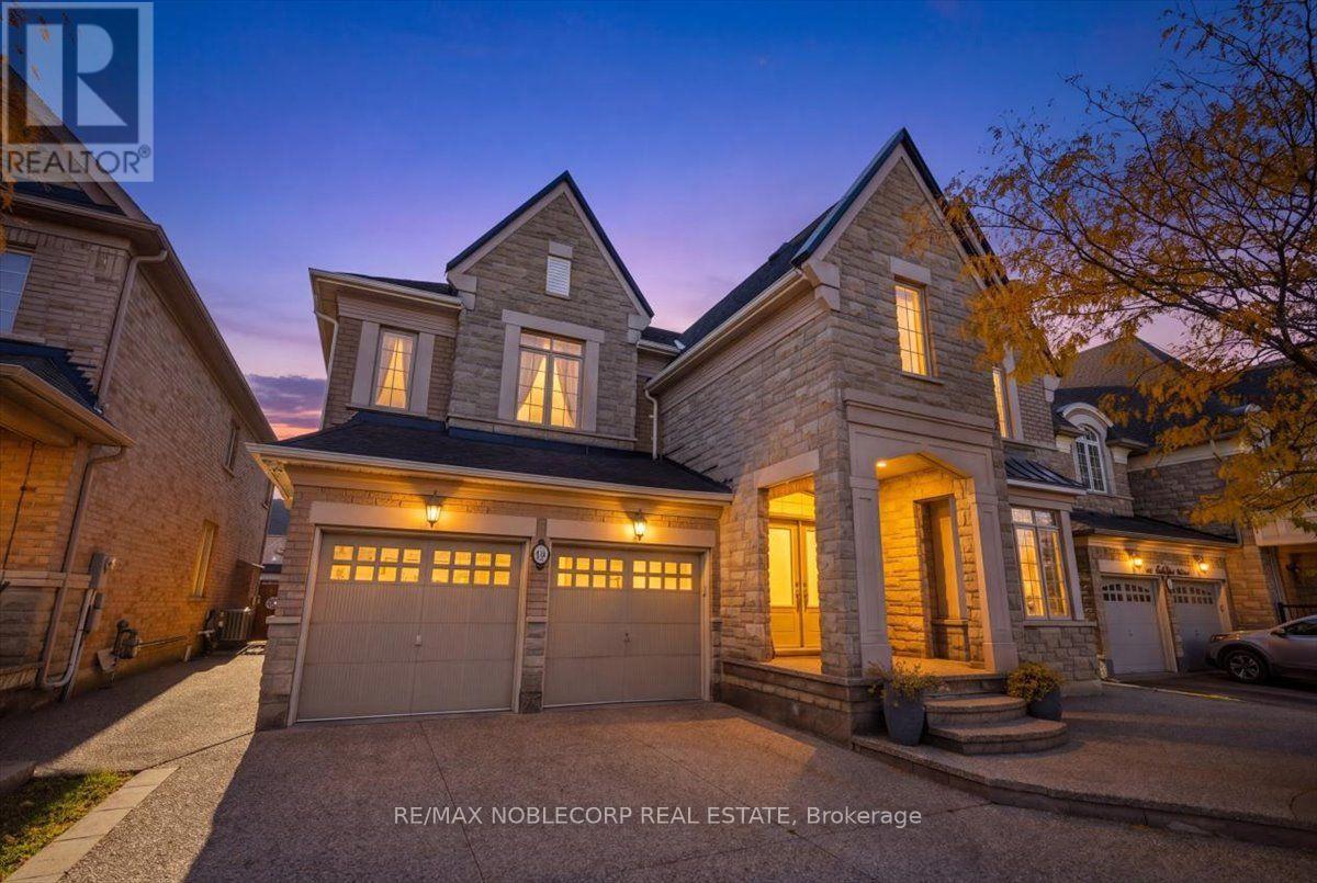 14 Solstice Street, Brampton, Ontario  L6P 3T9 - Photo 2 - W14098772