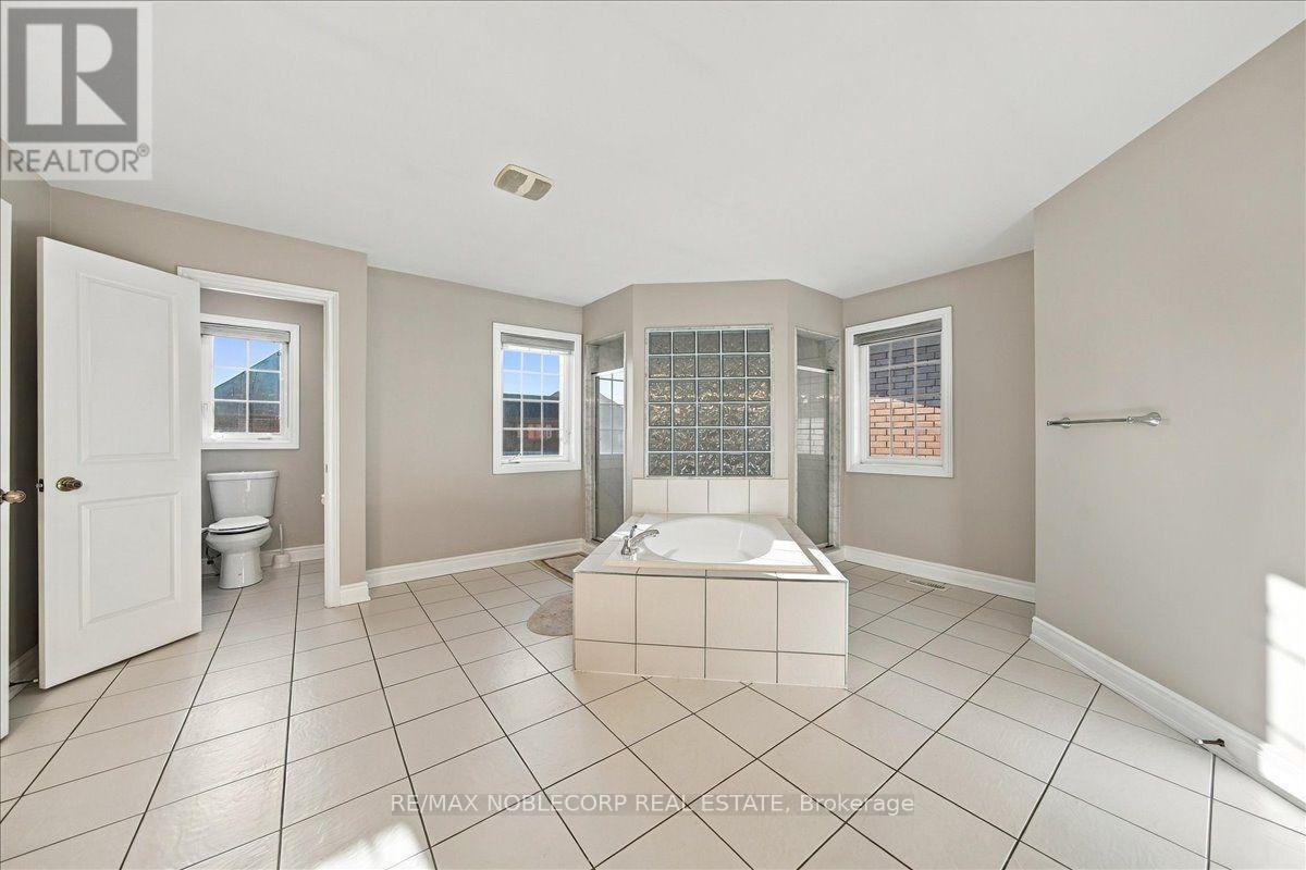 14 Solstice Street, Brampton, Ontario  L6P 3T9 - Photo 28 - W14098772