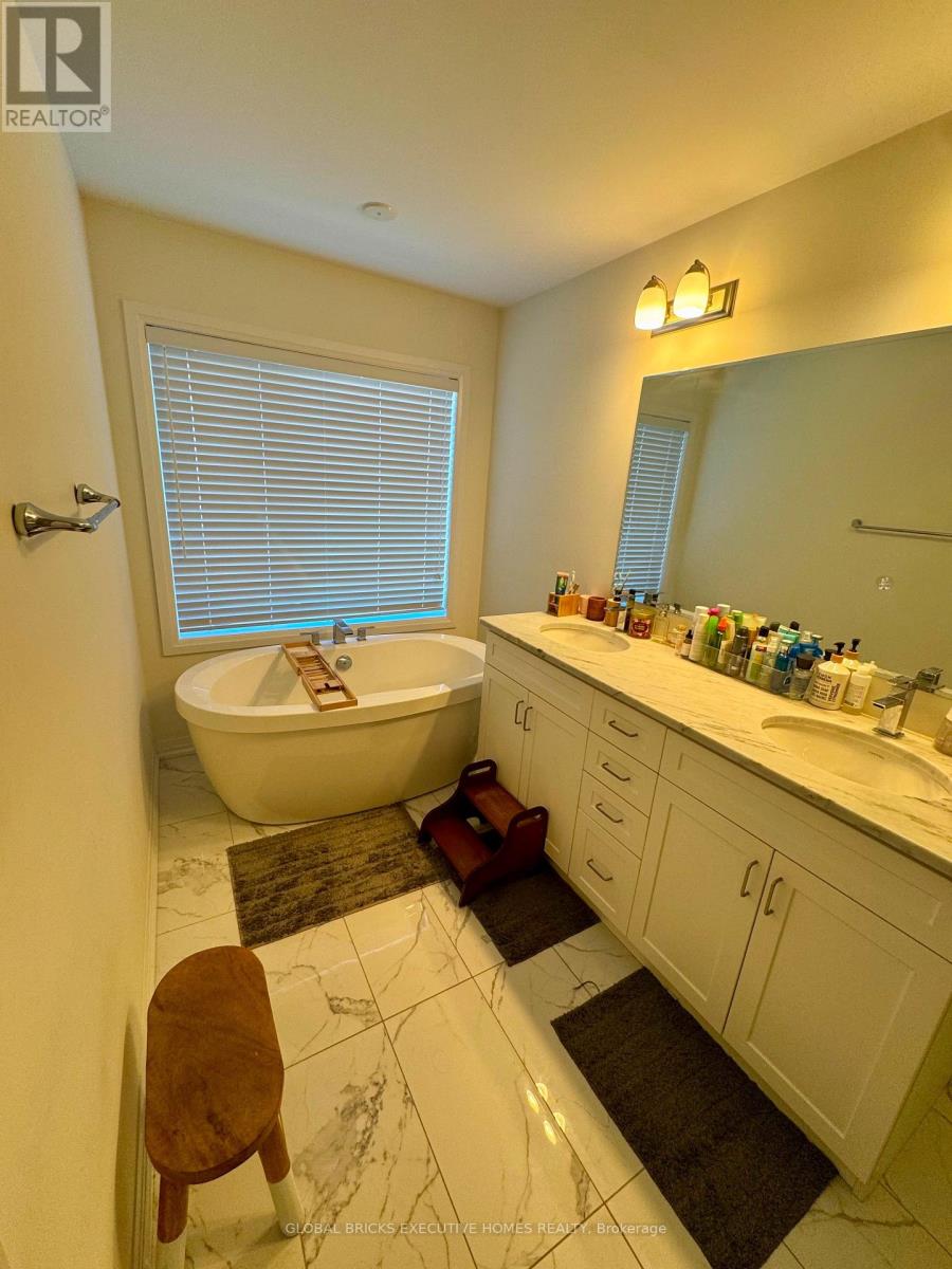 149 Grovewood Common, Oakville, Ontario  L6H 0X5 - Photo 13 - W14098776