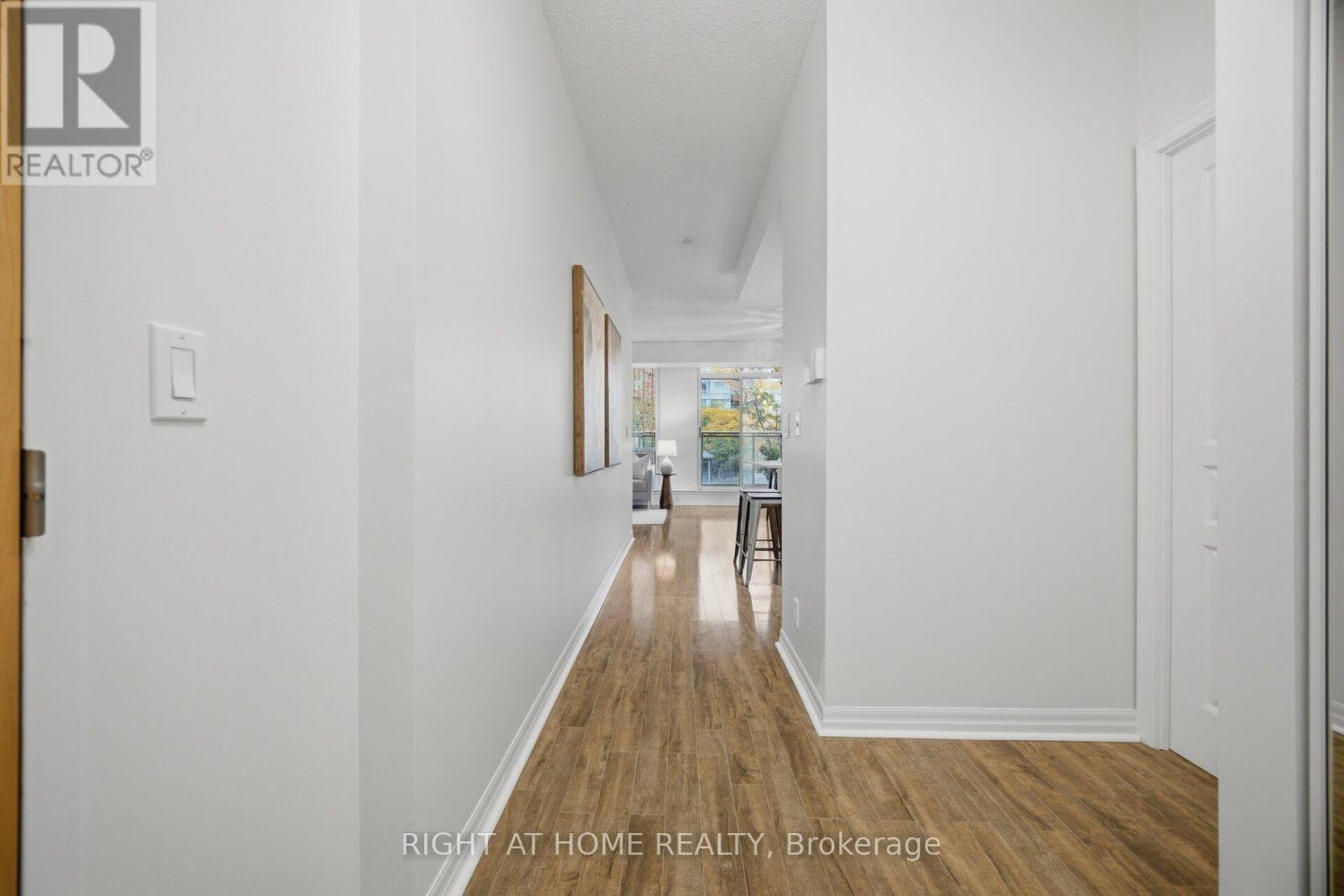 604 - 3939 Duke Of York Boulevard, Mississauga, Ontario  L5B 4N2 - Photo 6 - W14098786