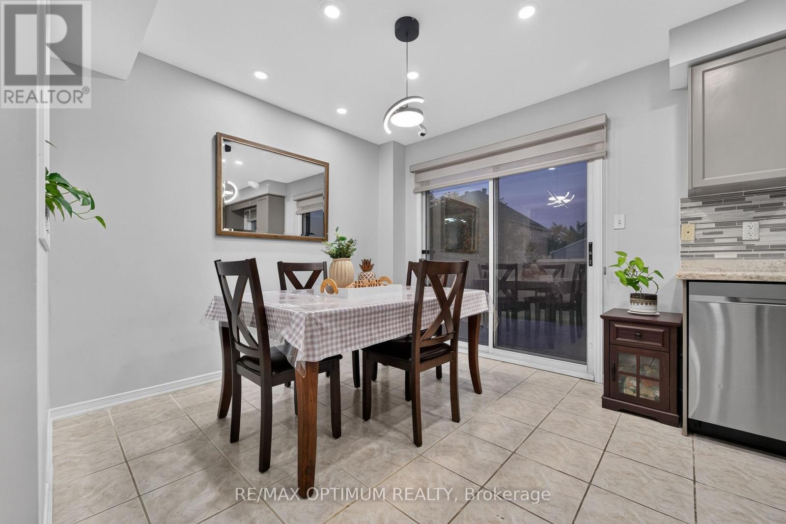 120 Zia Dodda Crescent, Brampton, Ontario  L6P 1T4 - Photo 11 - W14098804