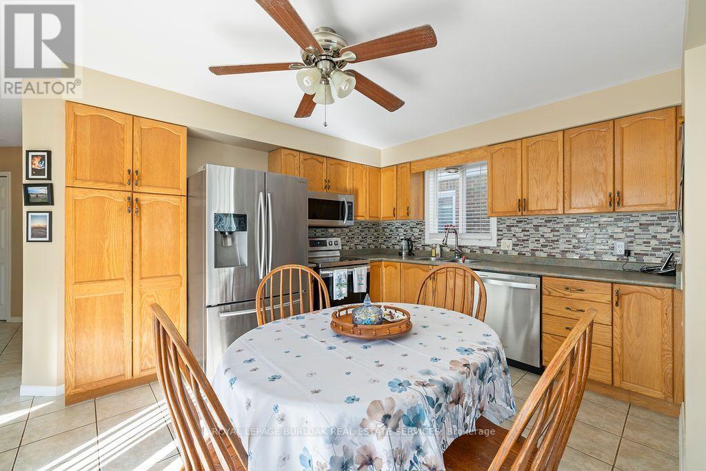 4114 Pincay Oaks Lane, Burlington, Ontario  L7M 4L6 - Photo 6 - W14098856
