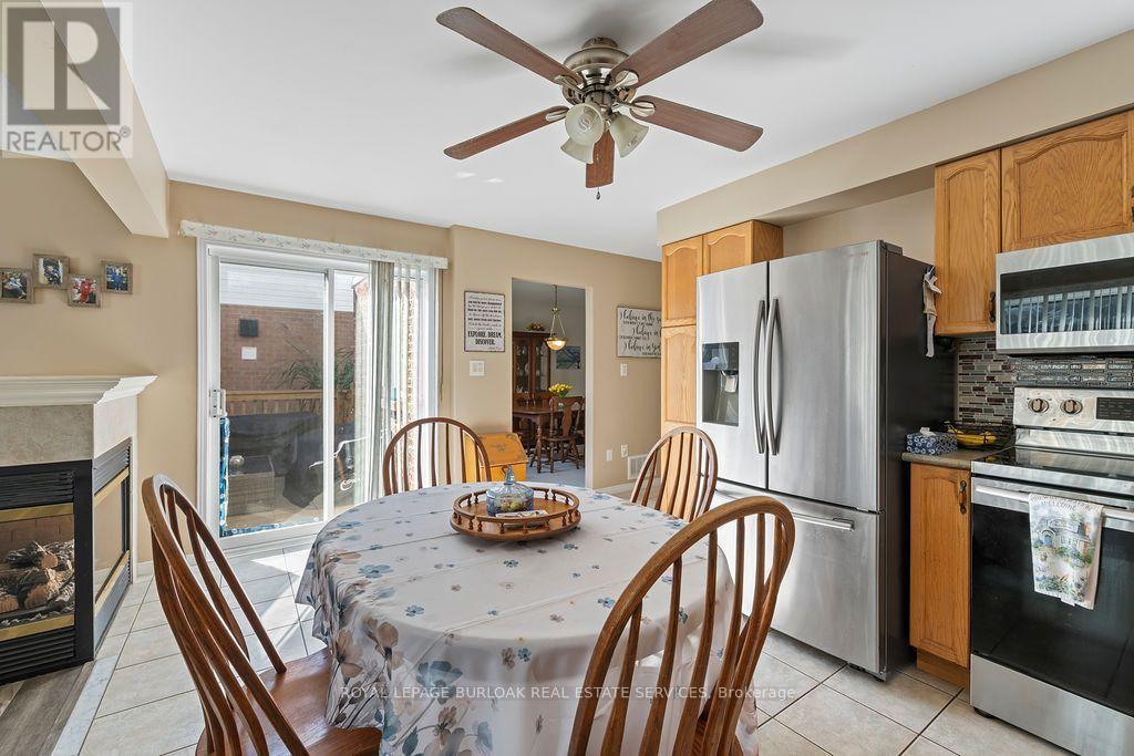 4114 Pincay Oaks Lane, Burlington, Ontario  L7M 4L6 - Photo 8 - W14098856