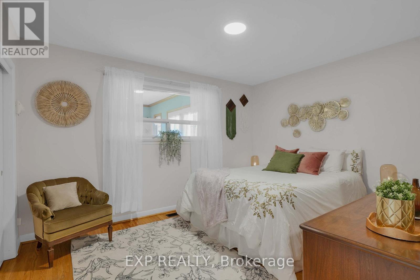 6 Jardine Place, Toronto, Ontario  M9R 2B9 - Photo 20 - W14098912