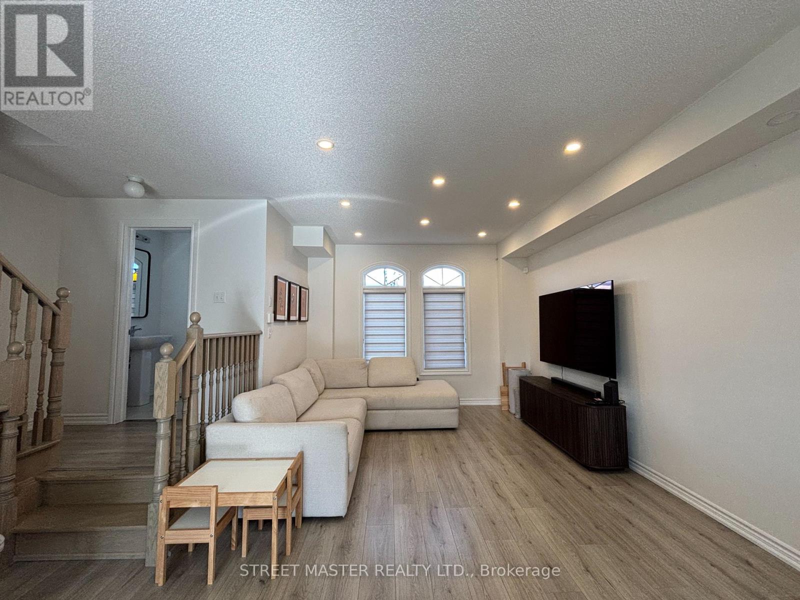 15 Gilford Street, Brampton (Credit Valley), Ontario  L6X 5R6 - Photo 5 - W14098984