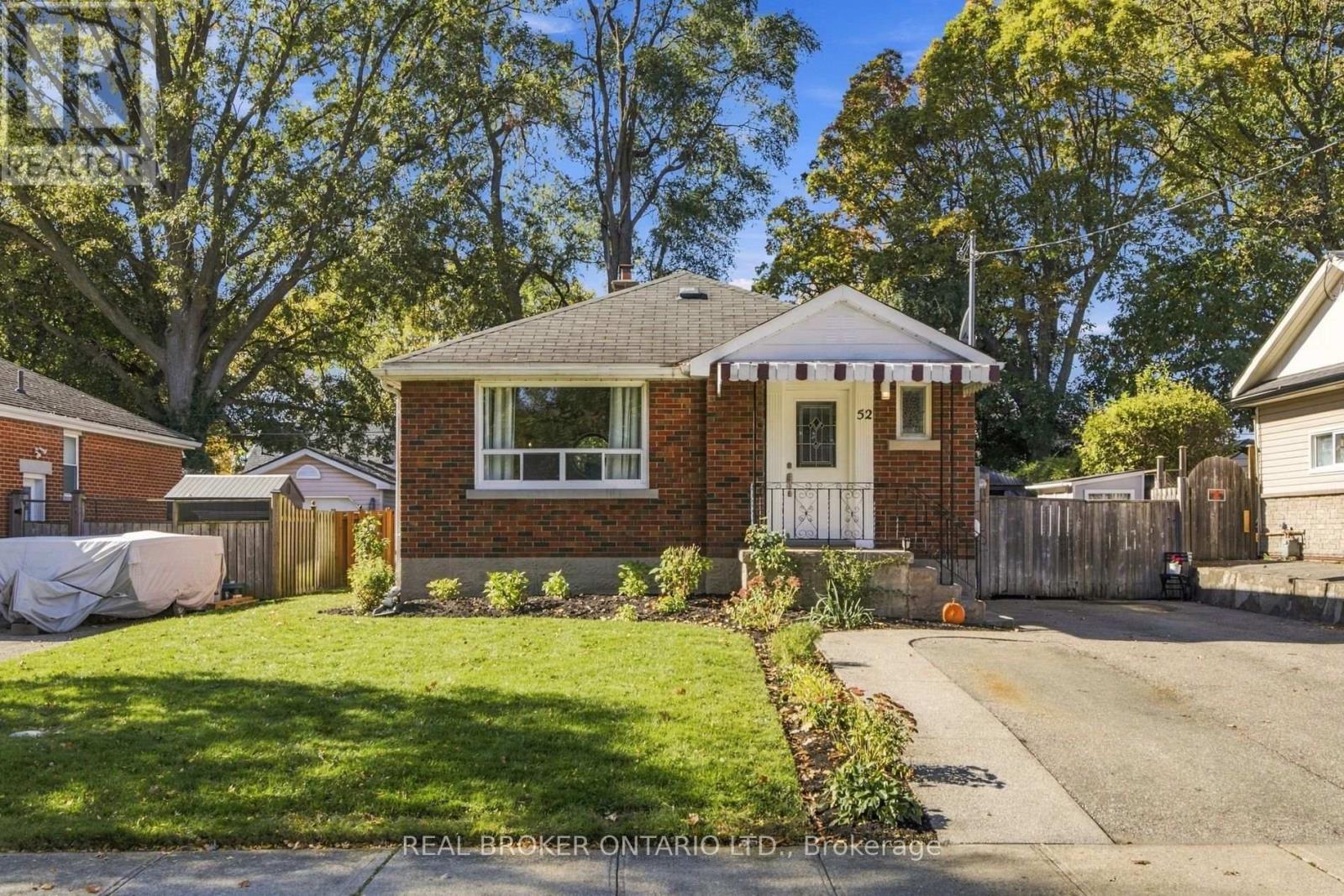 52 DUDHOPE AVENUE, Cambridge, Ontario