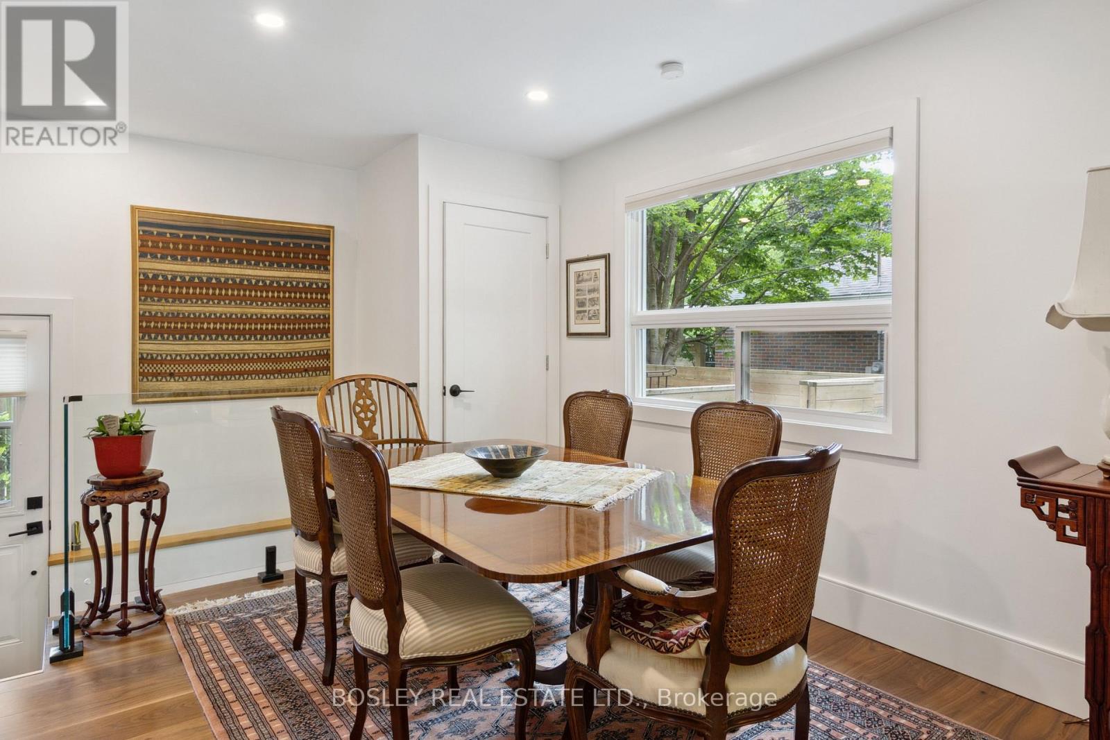 32 LOUISA STREET — photo 10