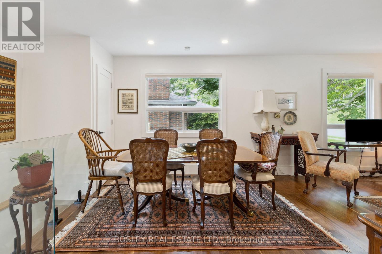 32 LOUISA STREET — photo 11