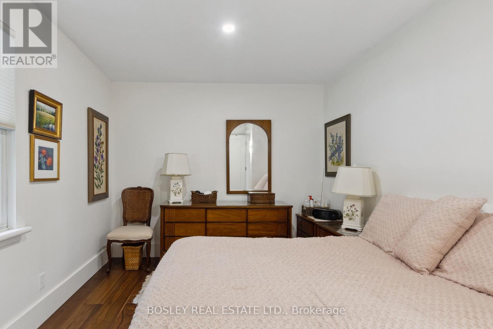 32 LOUISA STREET — photo 16