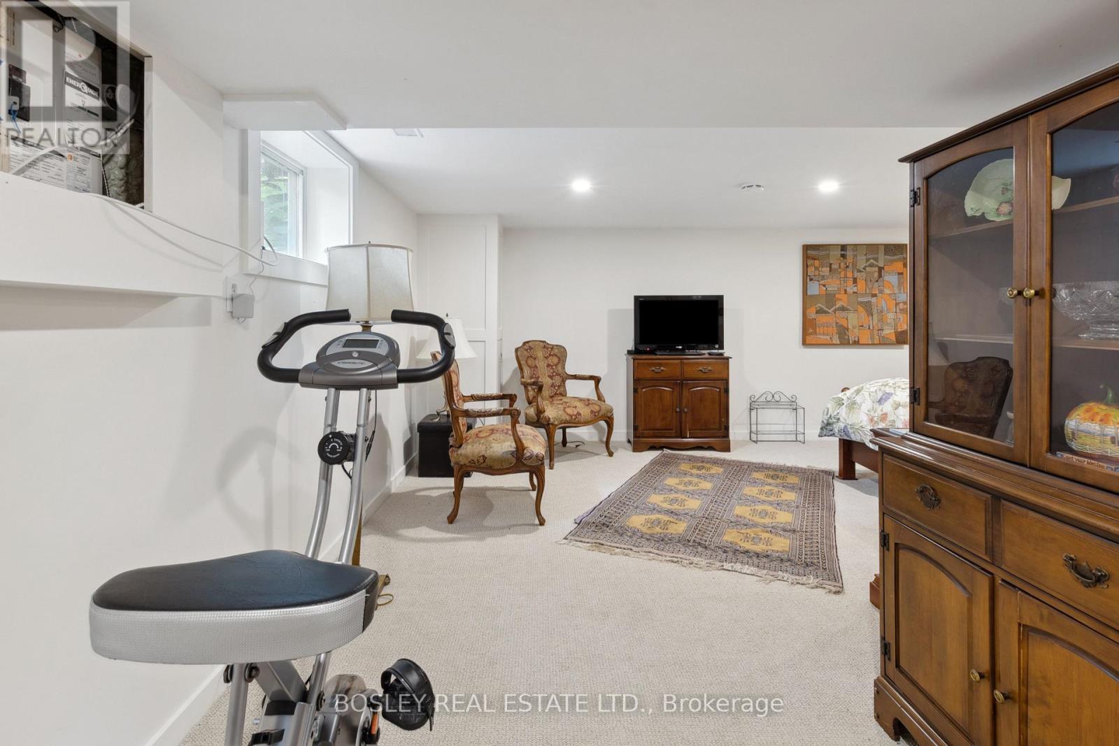 32 LOUISA STREET — photo 24
