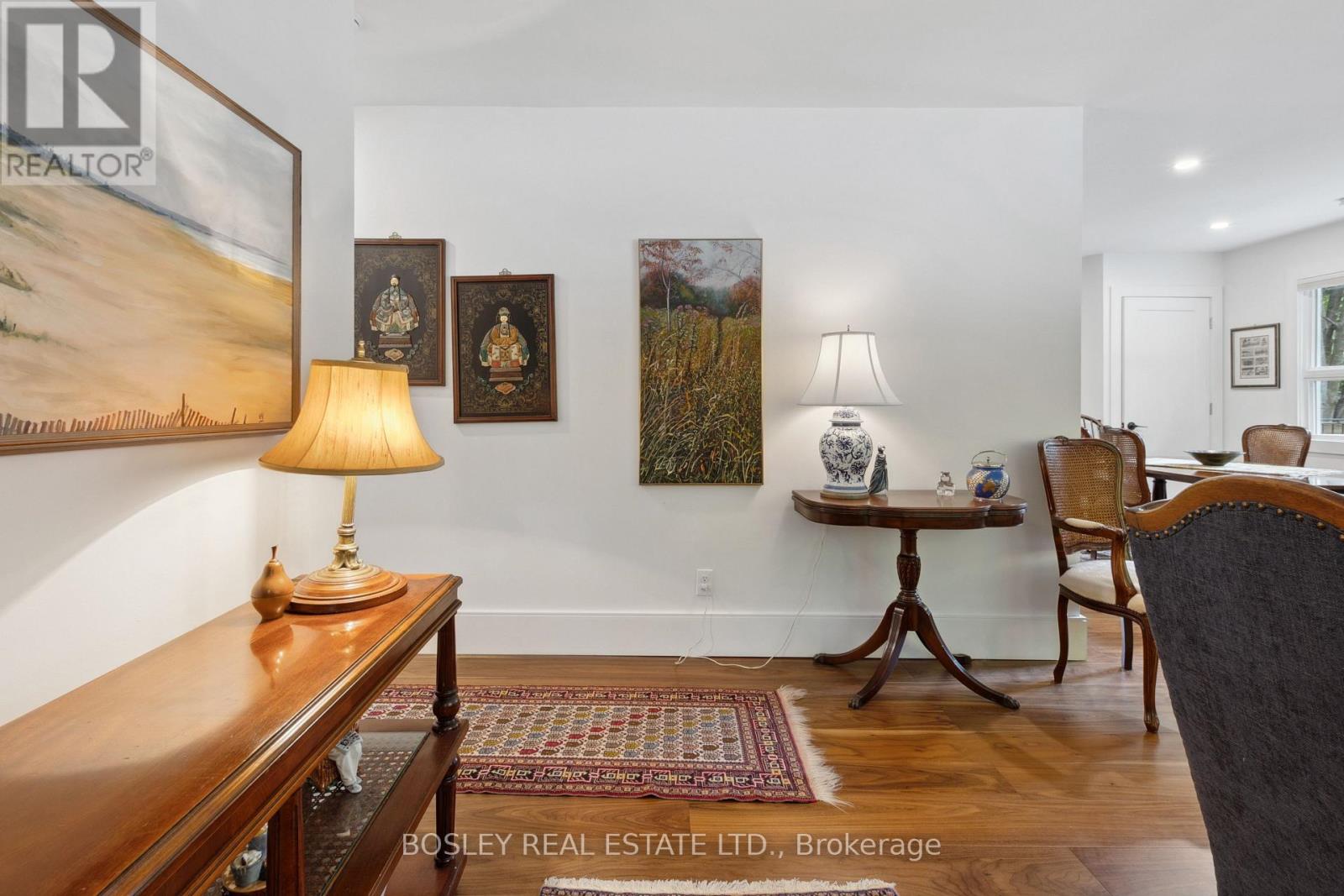 32 LOUISA STREET — photo 5