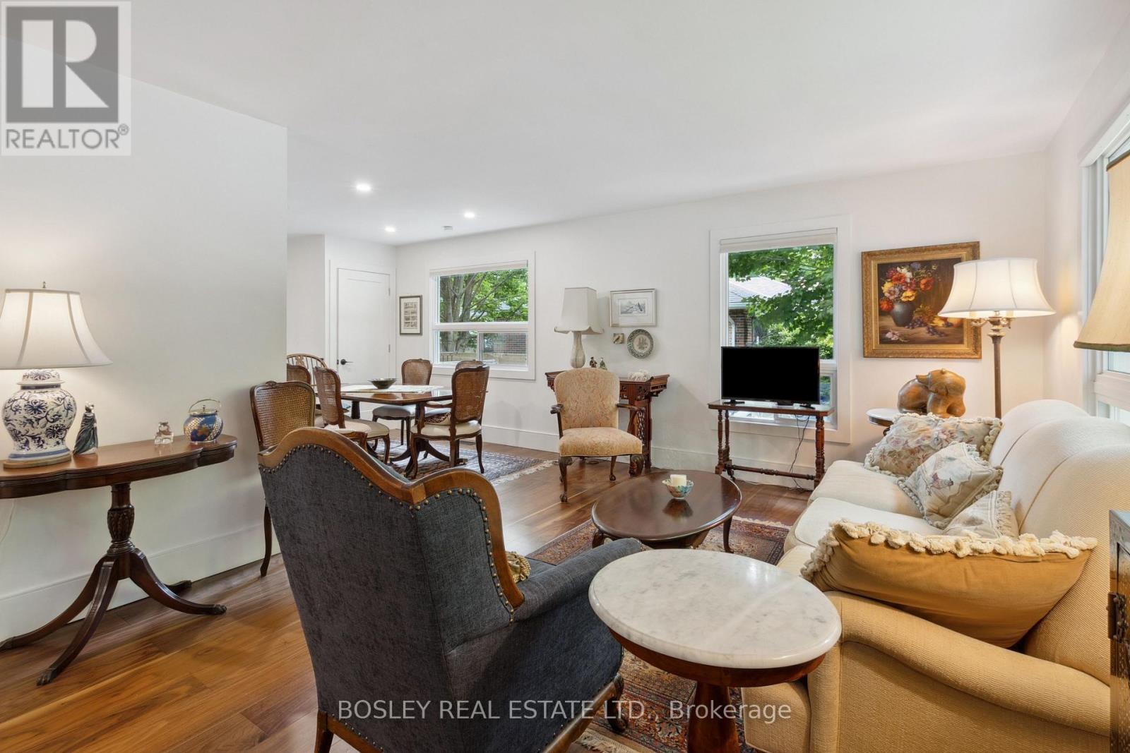 32 LOUISA STREET — photo 6