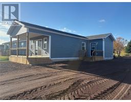 <div class="price">$249,900</div> 81a Commonwealth Drive<br>Botwood, Newfoundland & Labrador<br><div class='bed_bath'>2 Bed | 1 Bath</div>