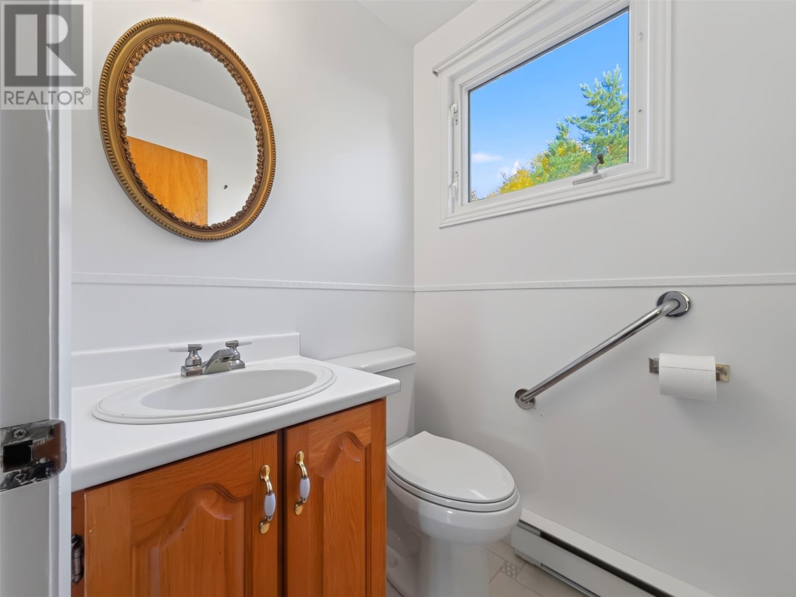 22 Emerald Avenue, Clarenville — photo 17