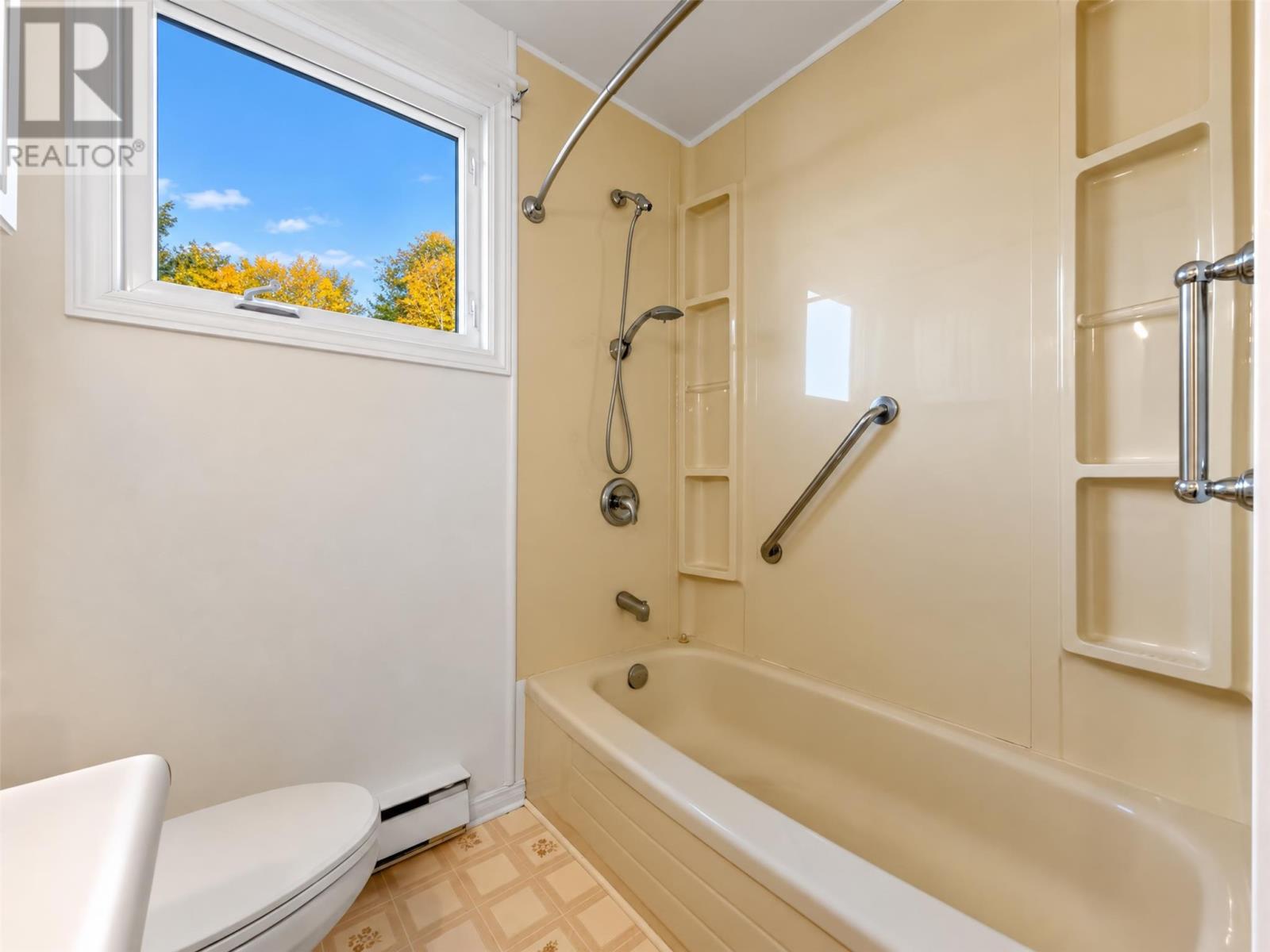 22 Emerald Avenue, Clarenville — photo 29