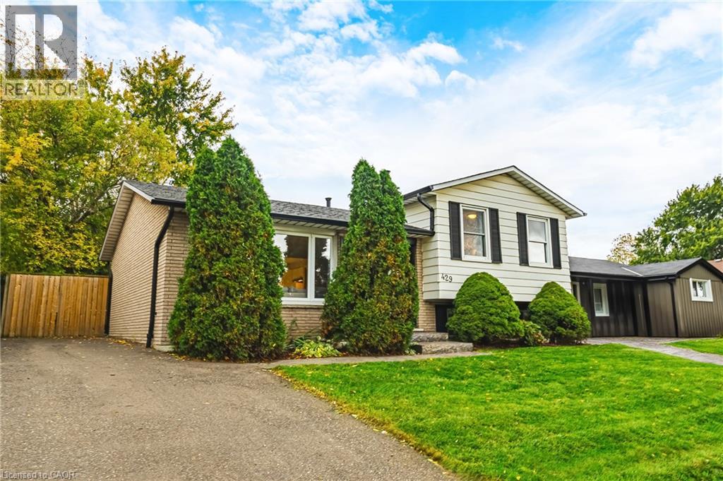 429 Limeridge Road W, Hamilton, Ontario  L9C 2V6 - Photo 2 - 40872424