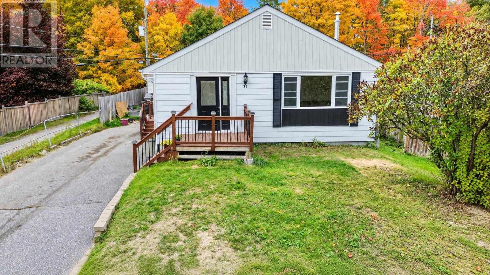 31 Hirshhorn AVE, Elliot Lake, Ontario