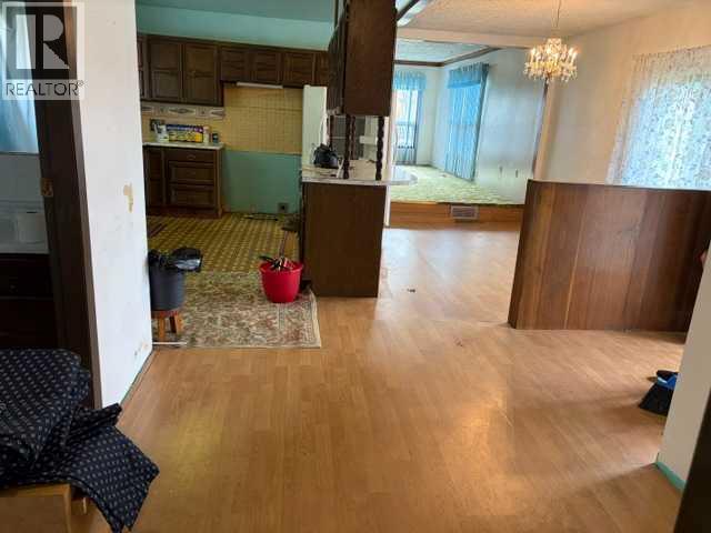 432 Center Street