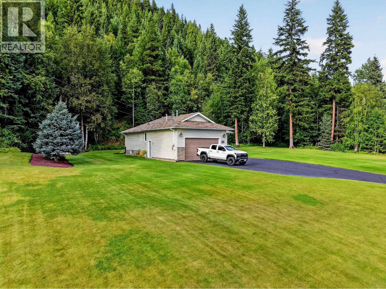 9288 Summerset Place, Prince George, British Columbia  V2K 4Z9 - Photo 4 - R3177005