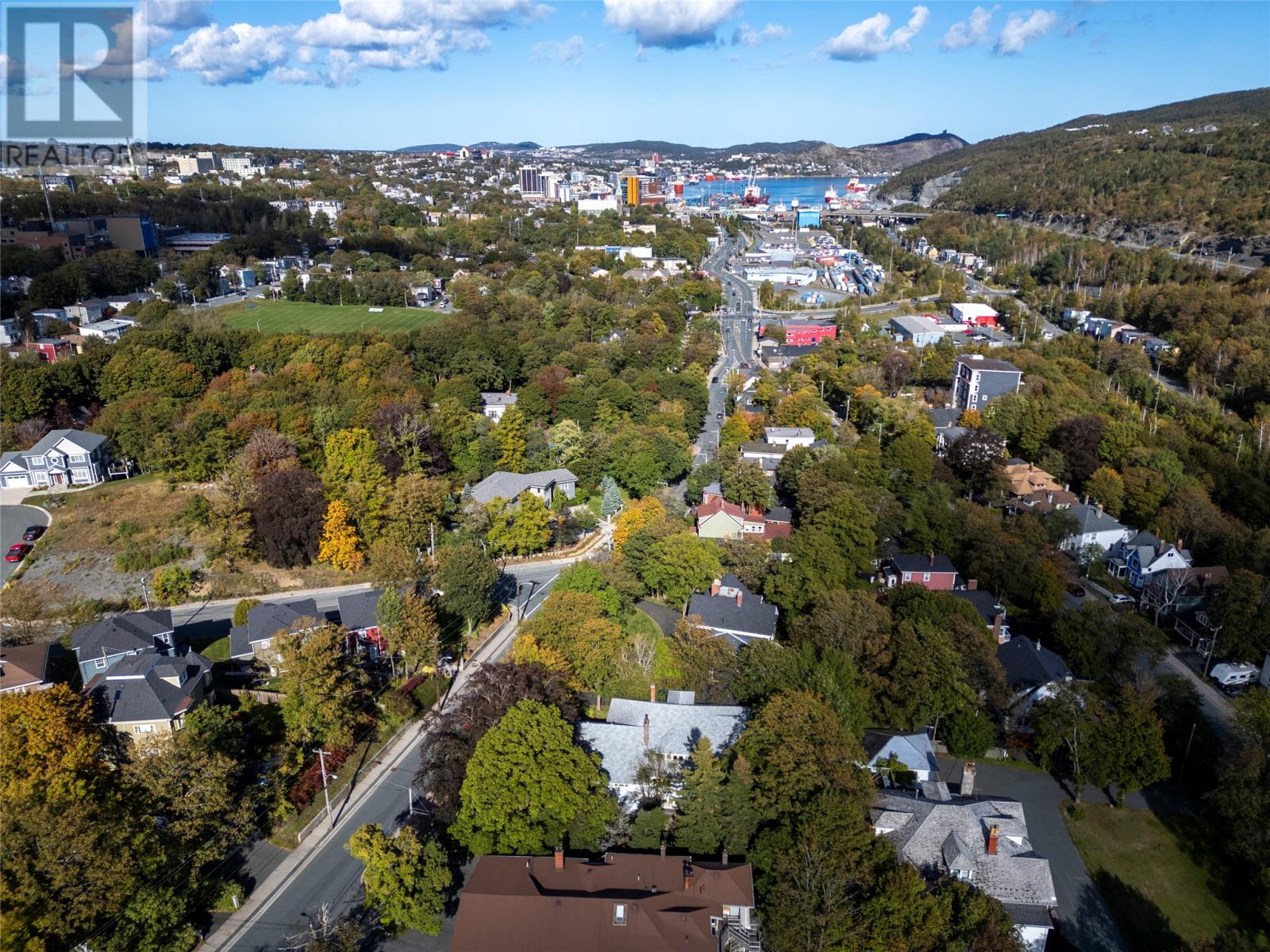 35 Topsail Road, St. John's — photo 47