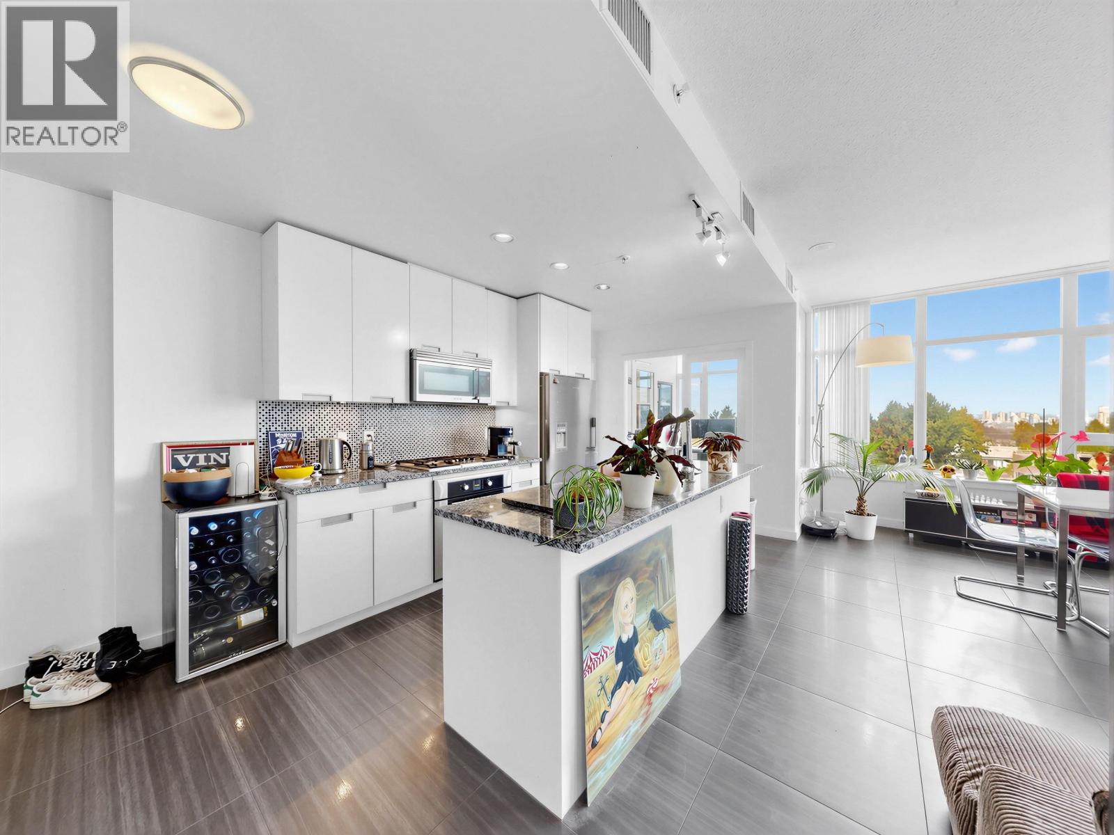 865 2080 W Broadway, Vancouver, British Columbia  V6J 0C7 - Photo 3 - R3176787