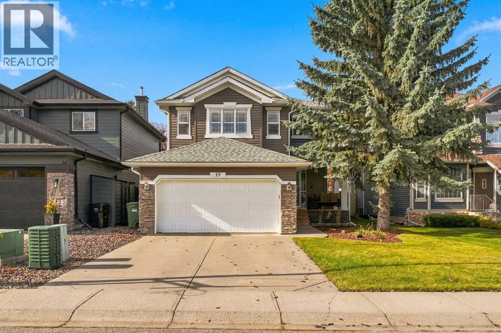 19 Chapman Way SE, Calgary, Alberta  T2X 3R1 - Photo 2 - A2352528