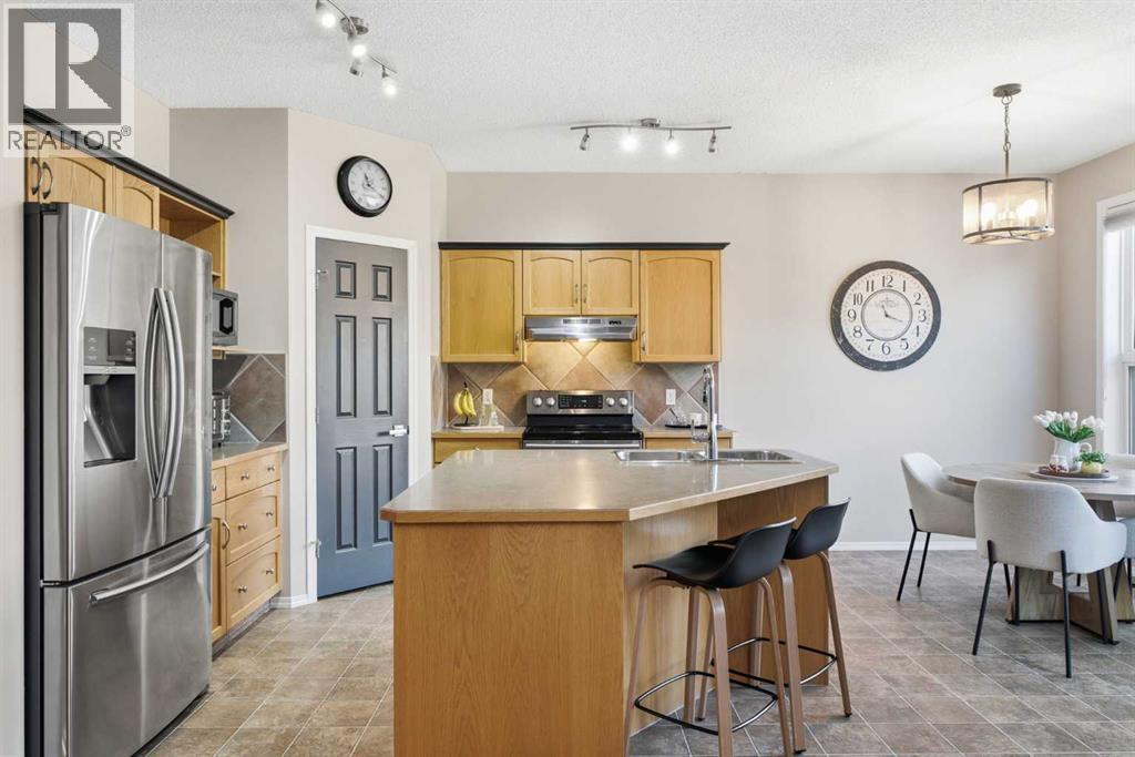19 Chapman Way SE, Calgary, Alberta  T2X 3R1 - Photo 12 - A2352528
