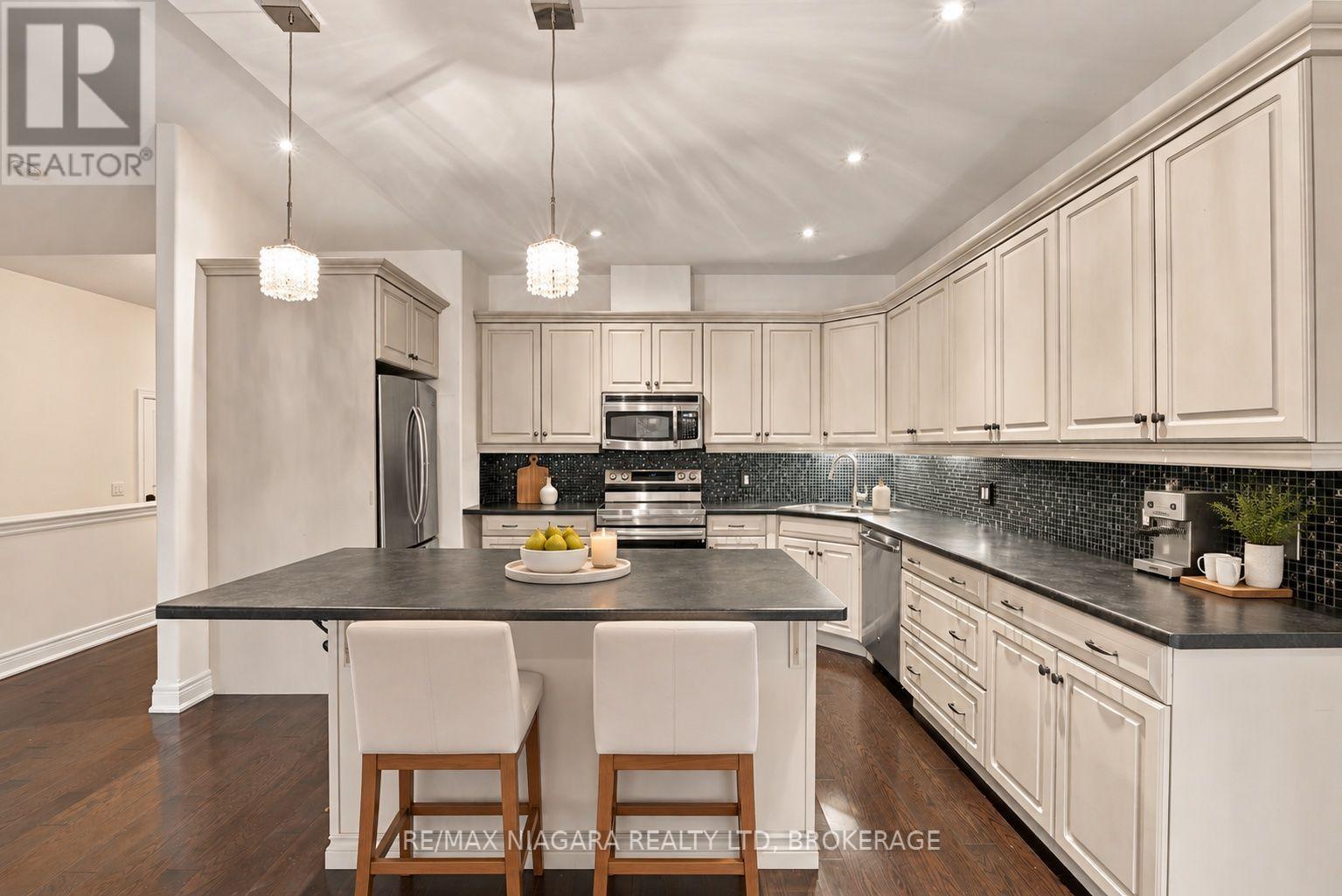 3 Hillside Drive, Niagara-On-The-Lake (St. Davids), Ontario  L0S 1P0 - Photo 20 - X14099116