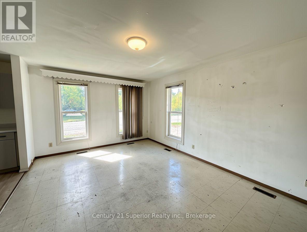 606 Peary Street, Schreiber, Ontario  P0T 2S0 - Photo 6 - X14099096