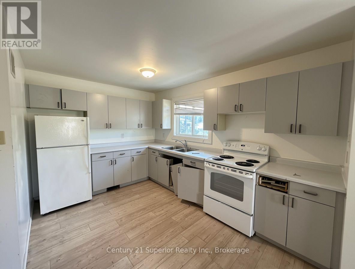 606 Peary Street, Schreiber, Ontario  P0T 2S0 - Photo 7 - X14099096